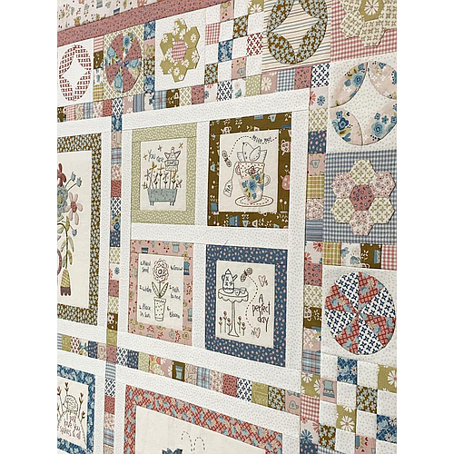 TBH-D383, Blume and Grow Quilt/Cushions Pattern, finished quilt 44" x 44"